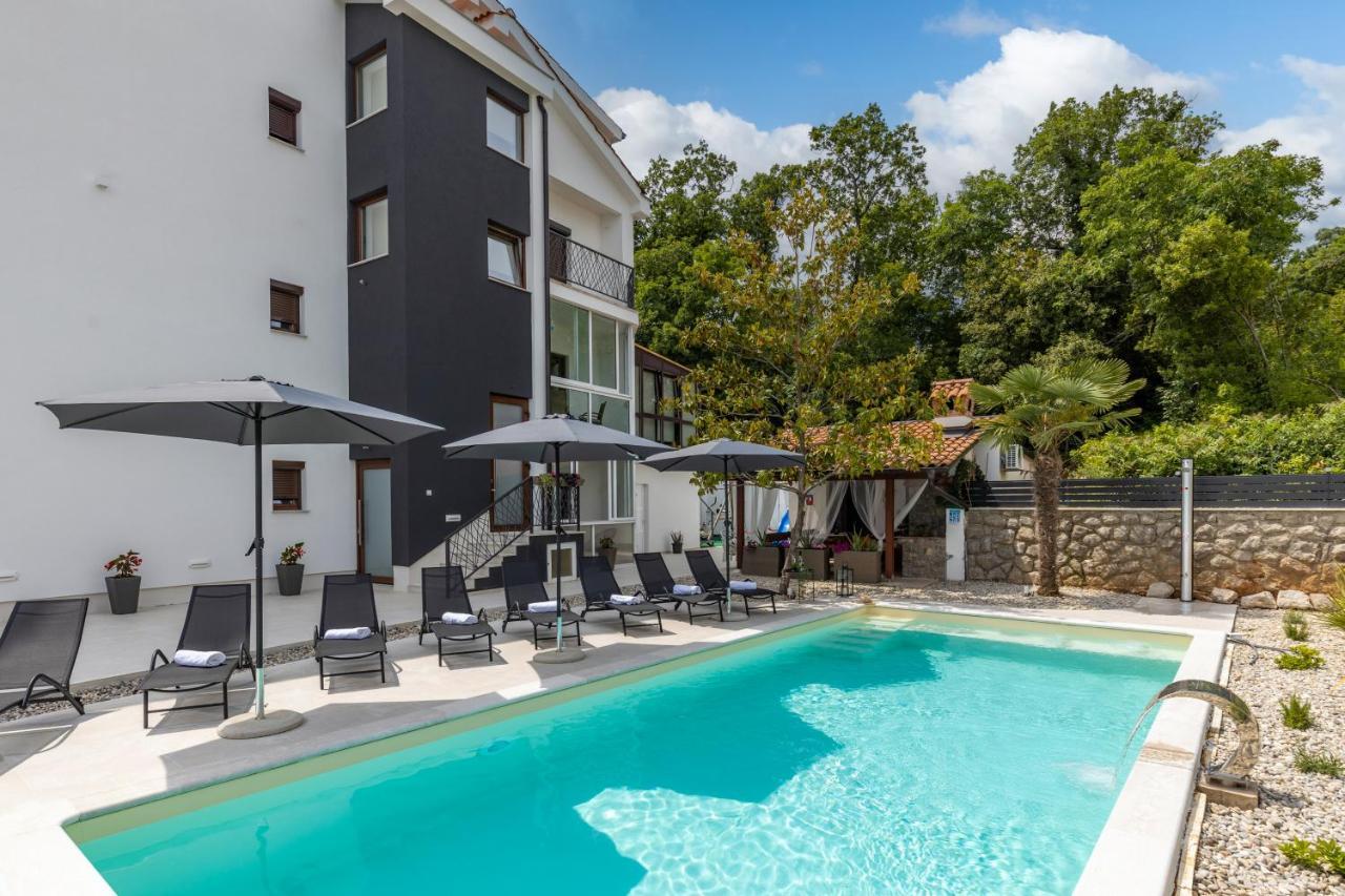 Piccola Villa Adriatic With A Swimming Pool, Grill, Children Playground Opatija Ičići Dış mekan fotoğraf